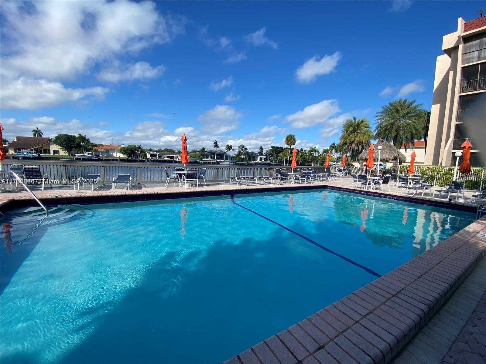 Small Image of 2101 ATLANTIC SHORES BLVD #108, Hallandale Beach Number 36