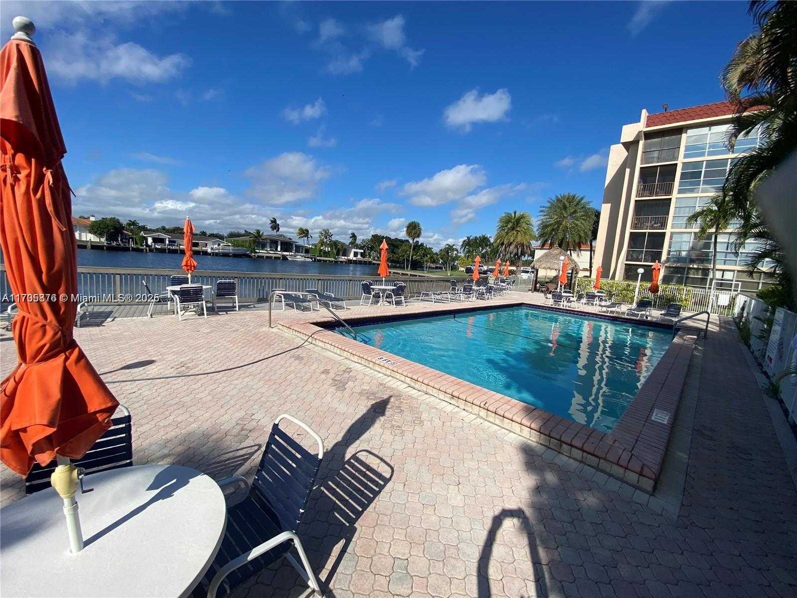 Small Image of 2101 ATLANTIC SHORES BLVD #108, Hallandale Beach Number 38