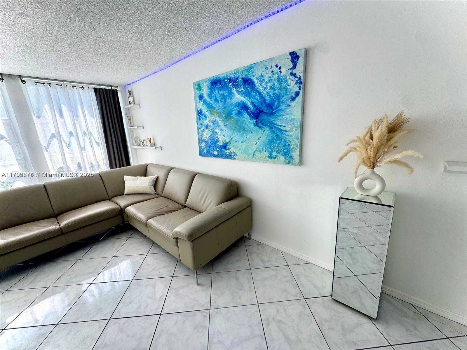 Small Image of 2101 ATLANTIC SHORES BLVD #108, Hallandale Beach Number 4