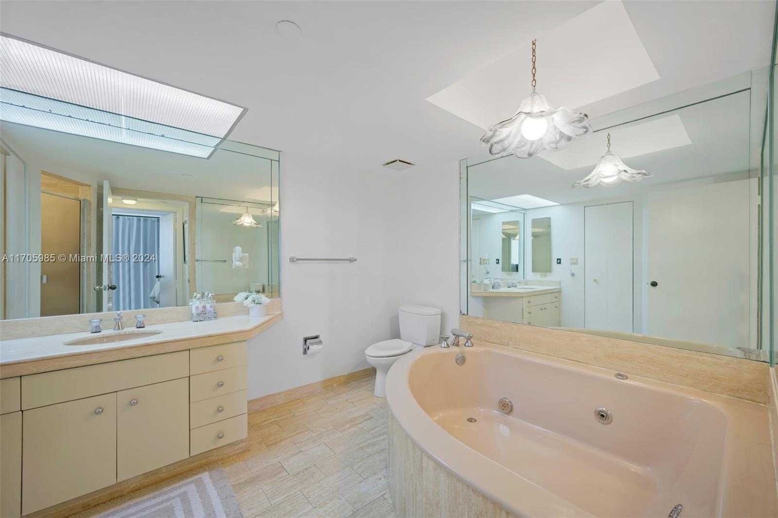 Small Image of 19667 TURNBERRY WAY #14C, Aventura Number 19