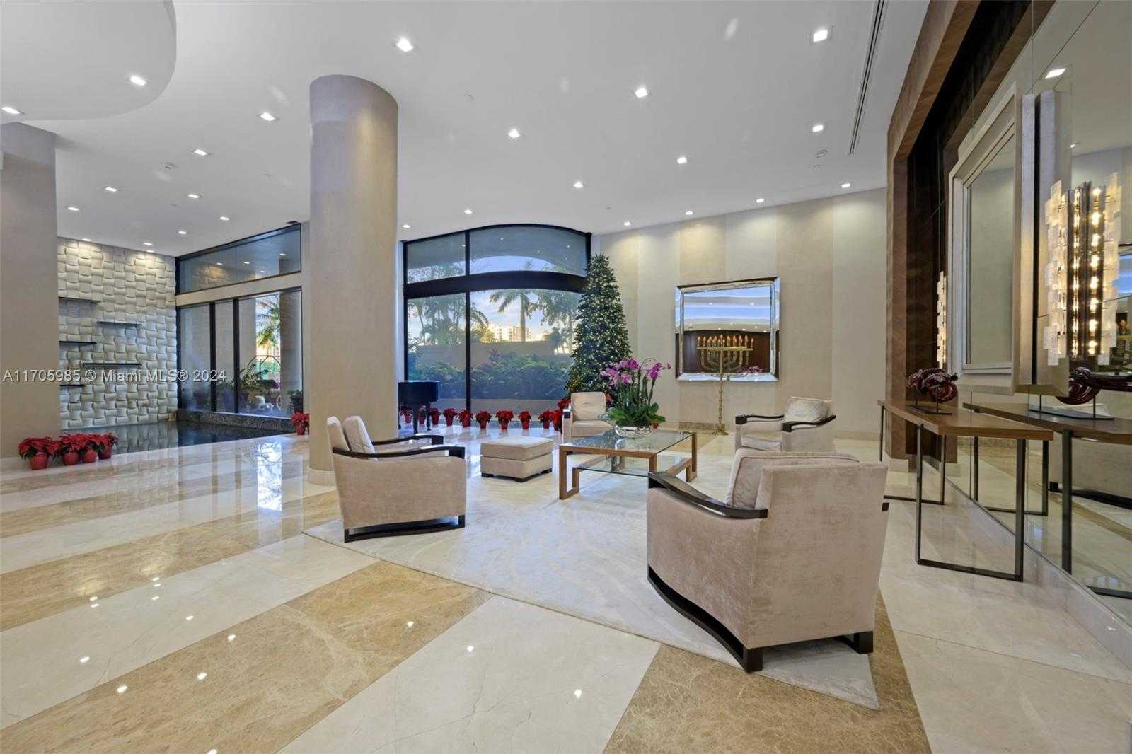 Small Image of 19667 TURNBERRY WAY #14C, Aventura Number 25