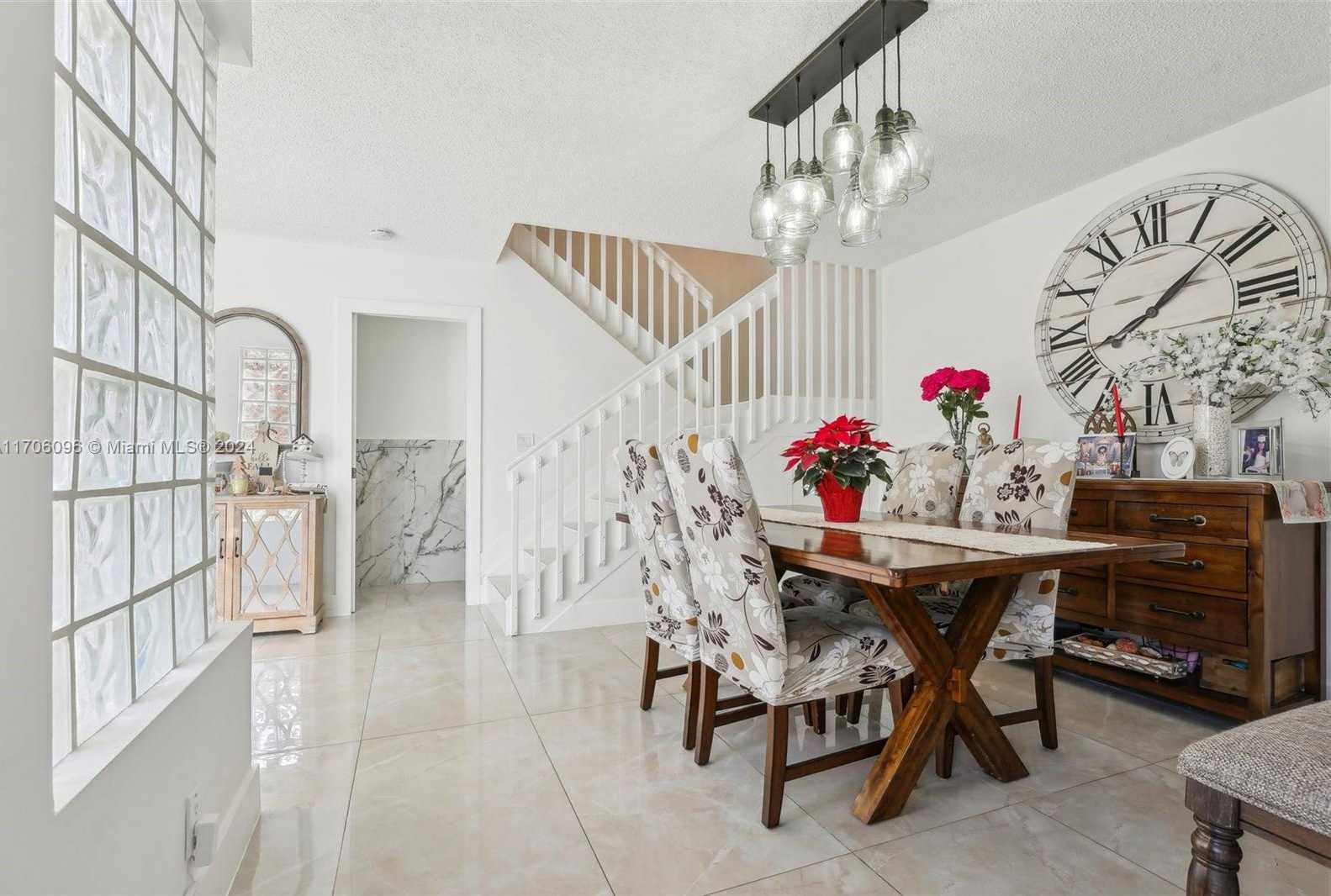 Small Image of 10949 MAINSAIL DR, Cooper City Number 11
