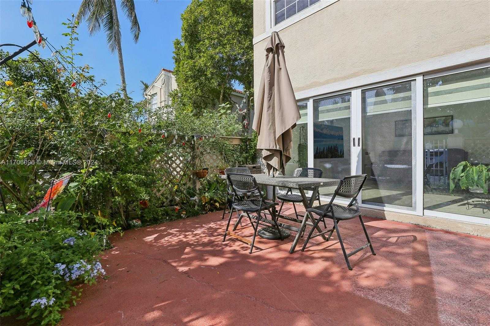 Small Image of 10949 MAINSAIL DR, Cooper City Number 4