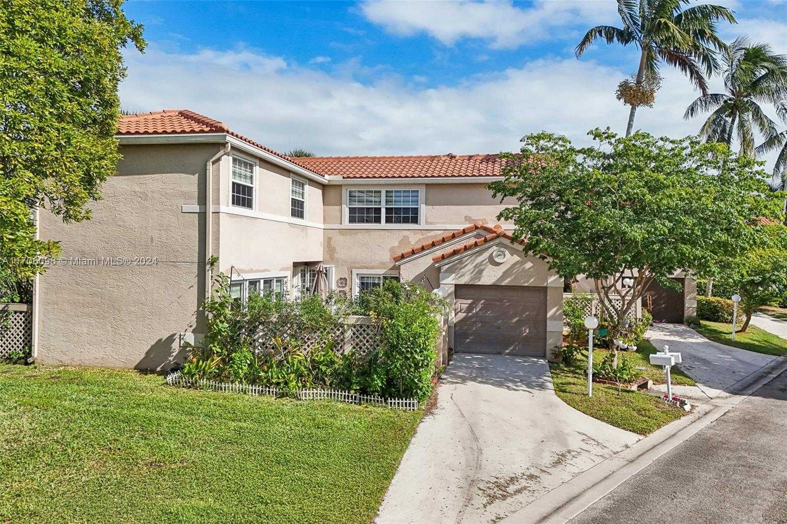 Small Image of 10949 MAINSAIL DR, Cooper City Number 42