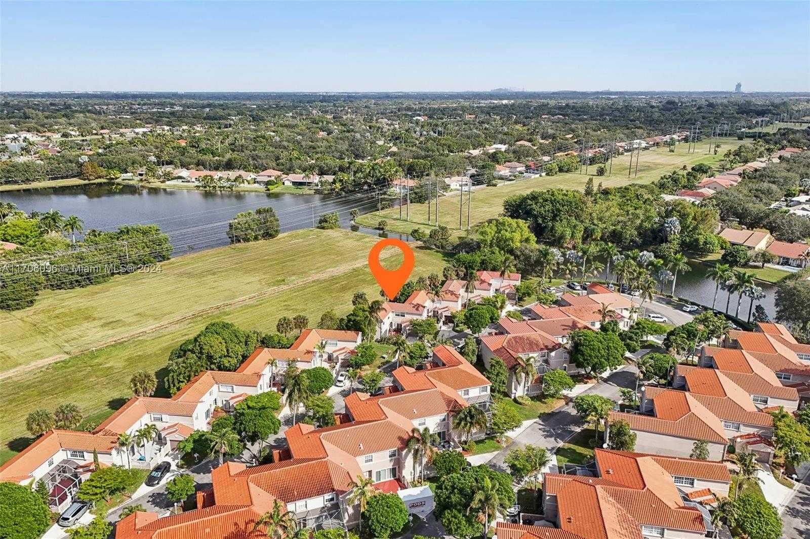 Small Image of 10949 MAINSAIL DR, Cooper City Number 47
