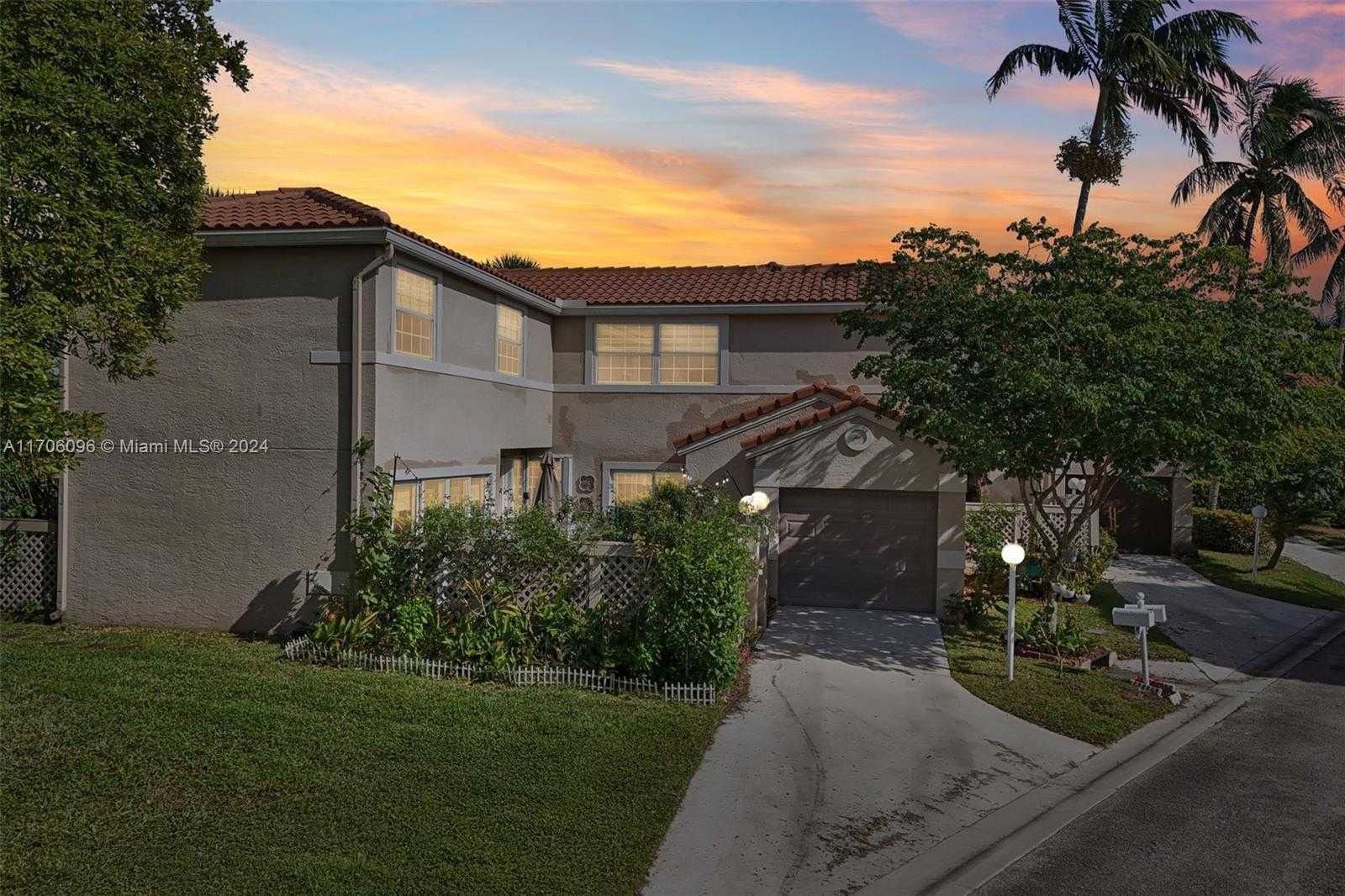 Small Image of 10949 MAINSAIL DR, Cooper City Number 55