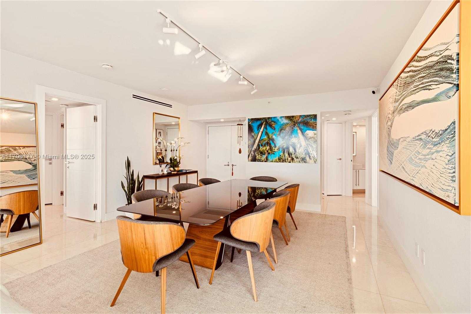 Small Image of 2127 BRICKELL AVE #1505, Miami Number 3
