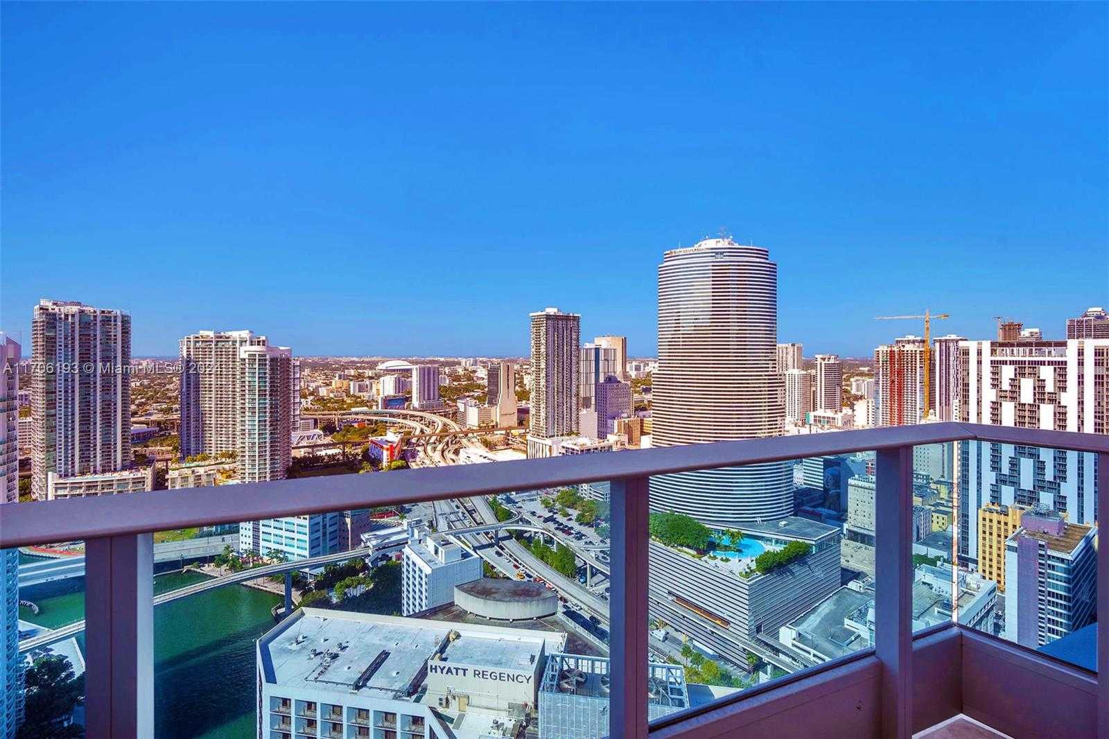 Small Image of 200 BISCAYNE BOULEVARD WAY #4202, Miami Number 14