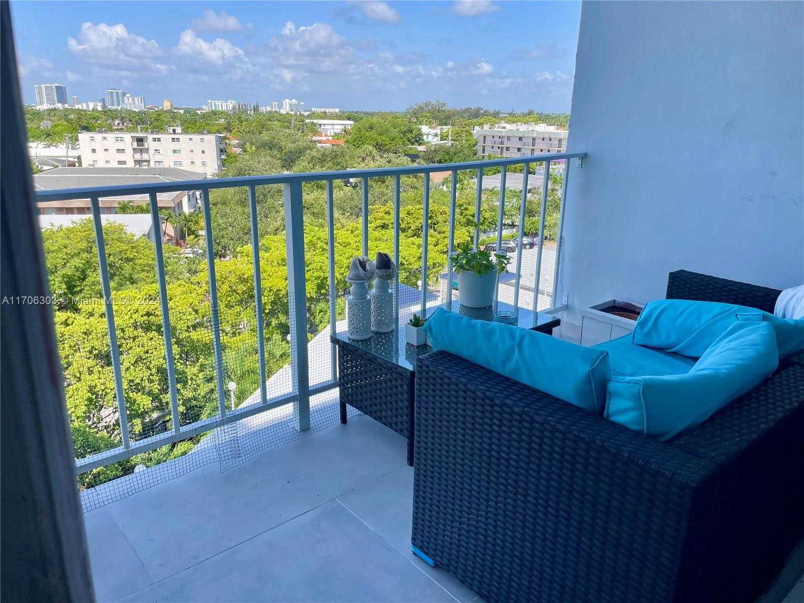 Small Image of 6900 BAY DR #7A, Miami Beach Number 17