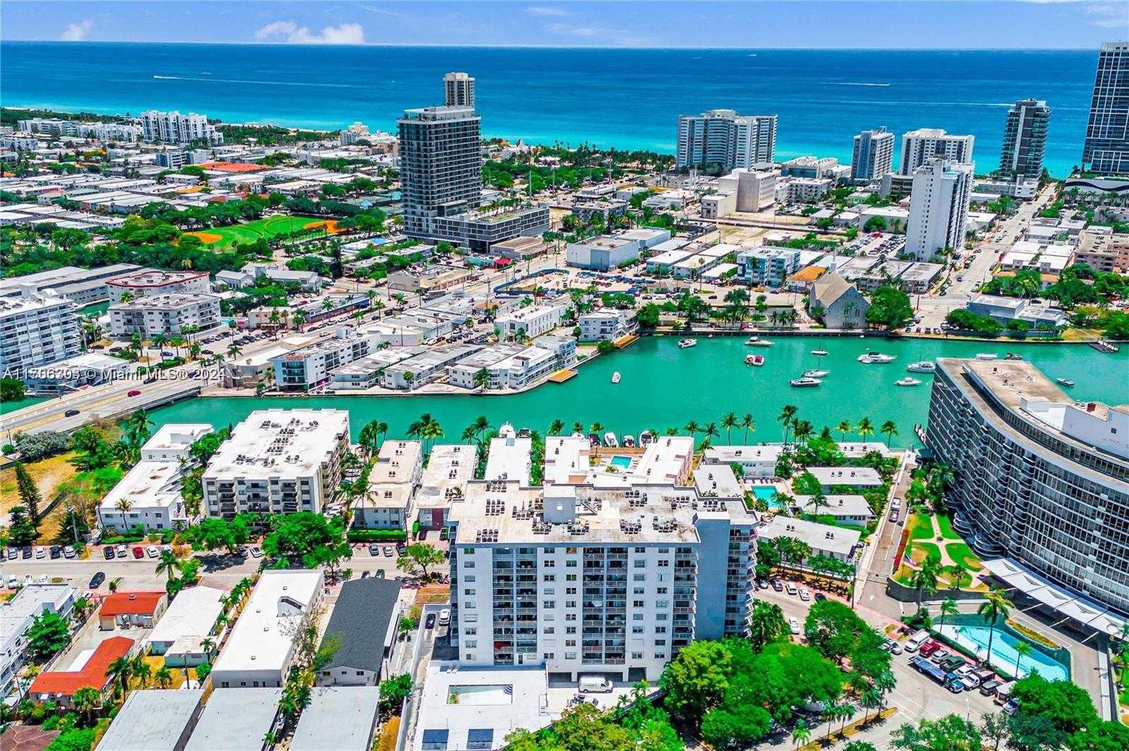 Small Image of 6900 BAY DR #7A, Miami Beach Number 25