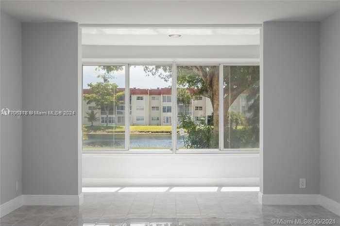 Small Image of 2700 WEST SUNRISE LAKES DR #103, Sunrise Number 8