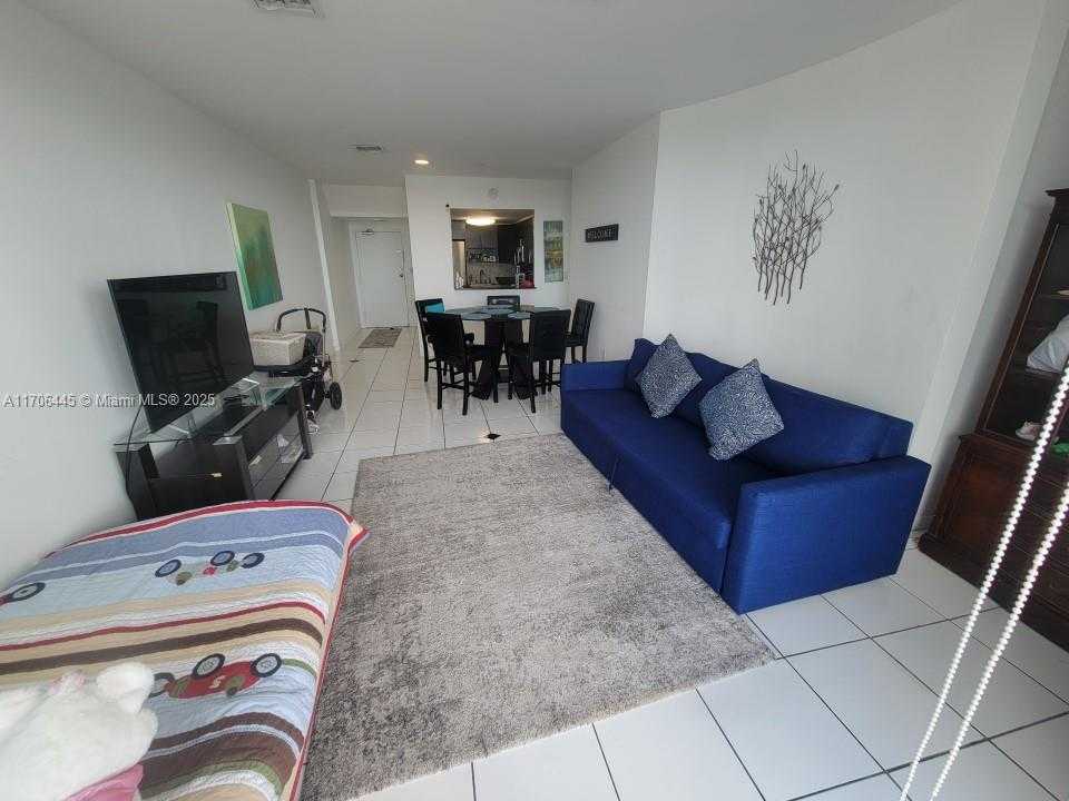 Small Image of 5601 COLLINS AVE #PH-9, Miami Beach Number 33