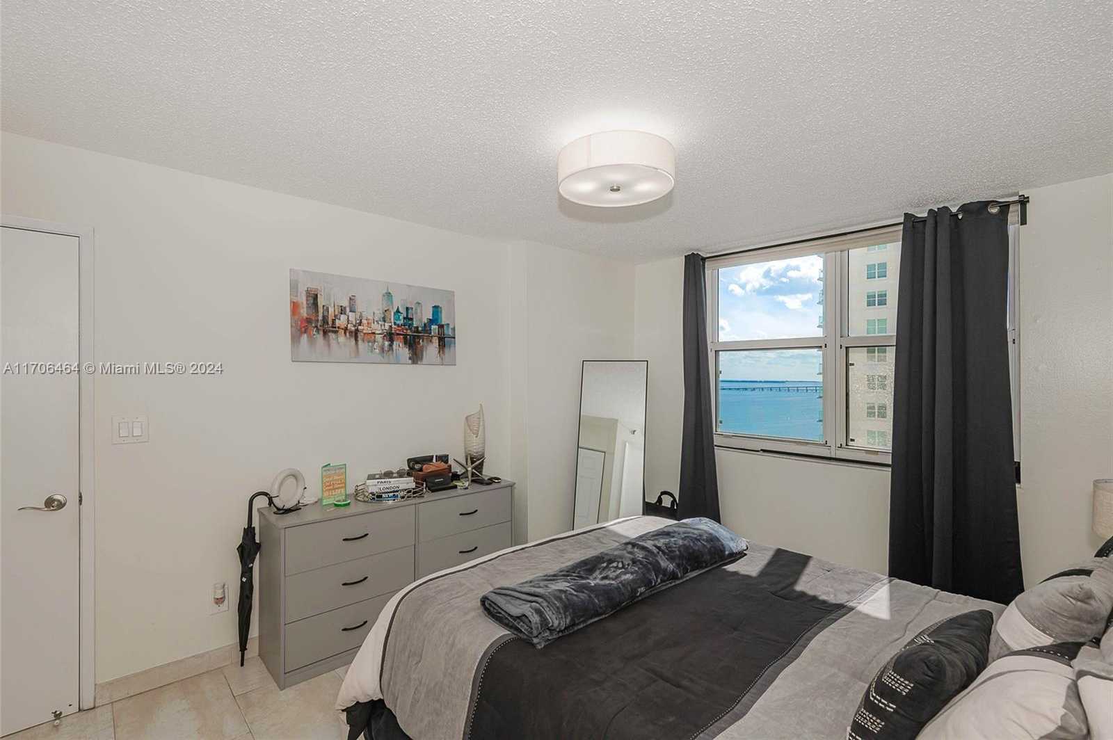Small Image of 770 CLAUGHTON ISLAND DR #1914, Miami Number 19