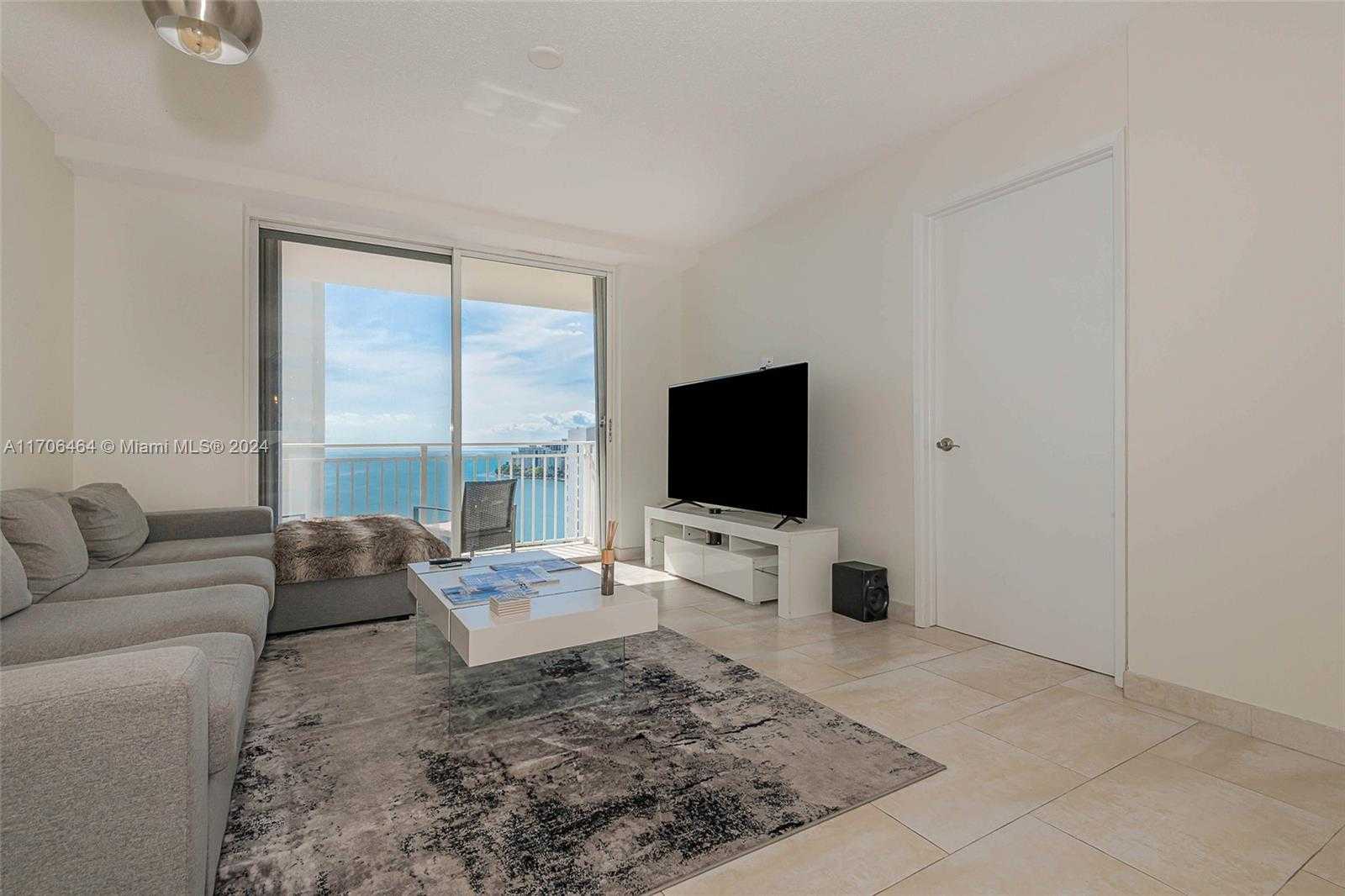 Small Image of 770 CLAUGHTON ISLAND DR #1914, Miami Number 5