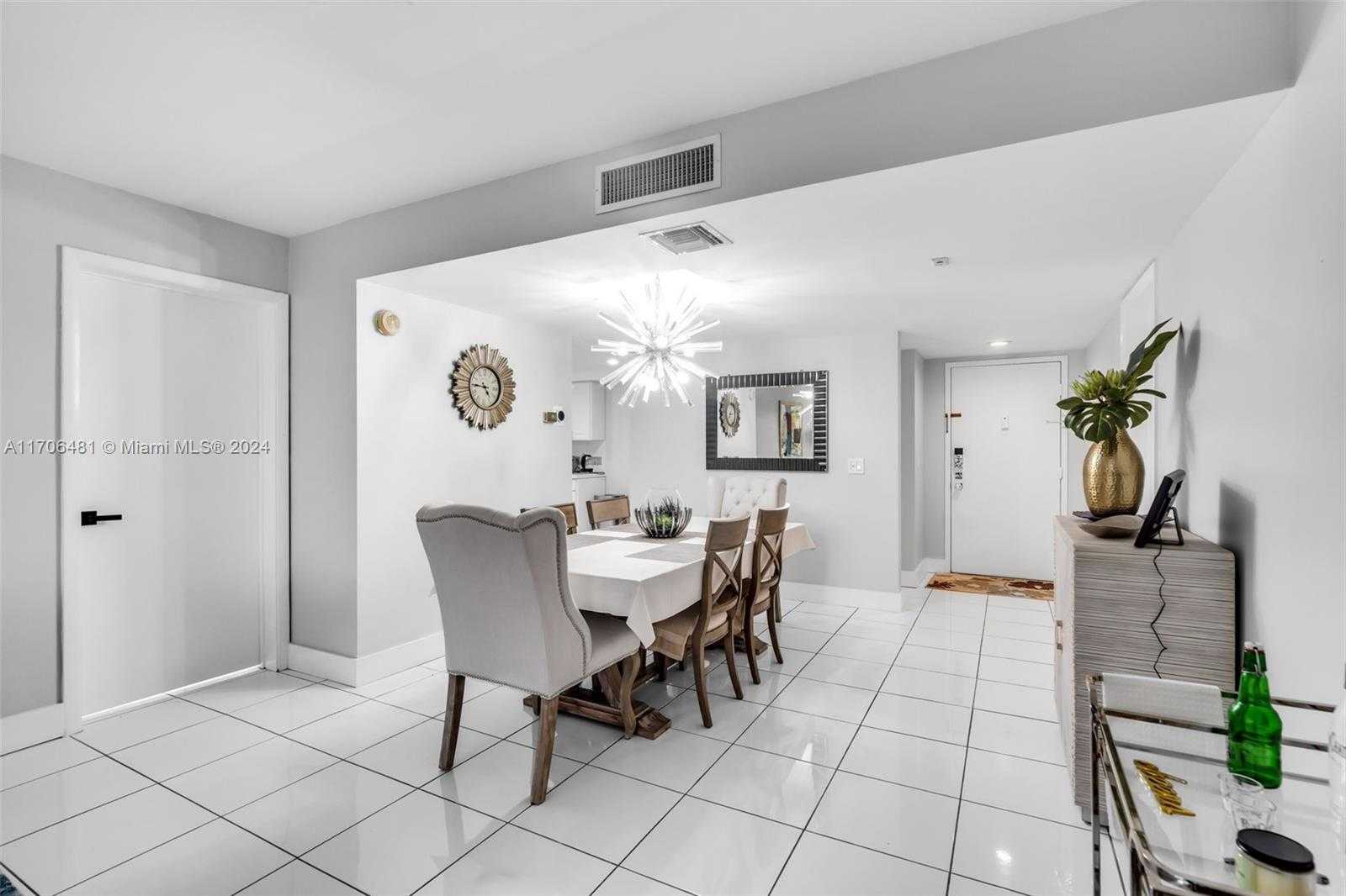 Small Image of 16100 GOLF CLUB RD #313, Weston Number 11