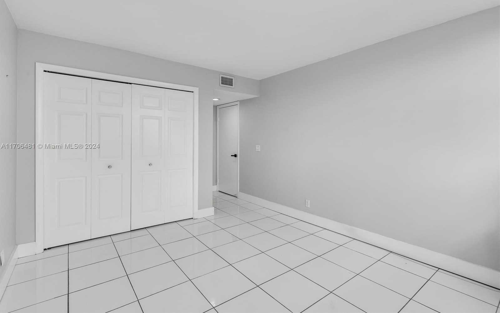 Small Image of 16100 GOLF CLUB RD #313, Weston Number 24
