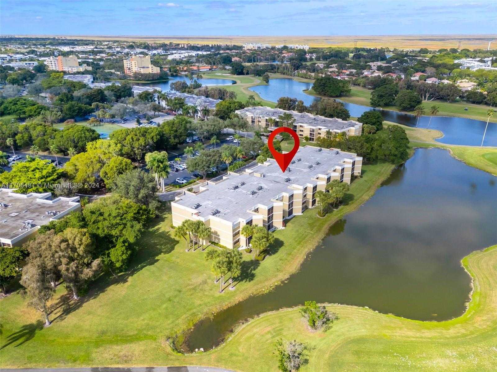 Small Image of 16100 GOLF CLUB RD #313, Weston Number 33