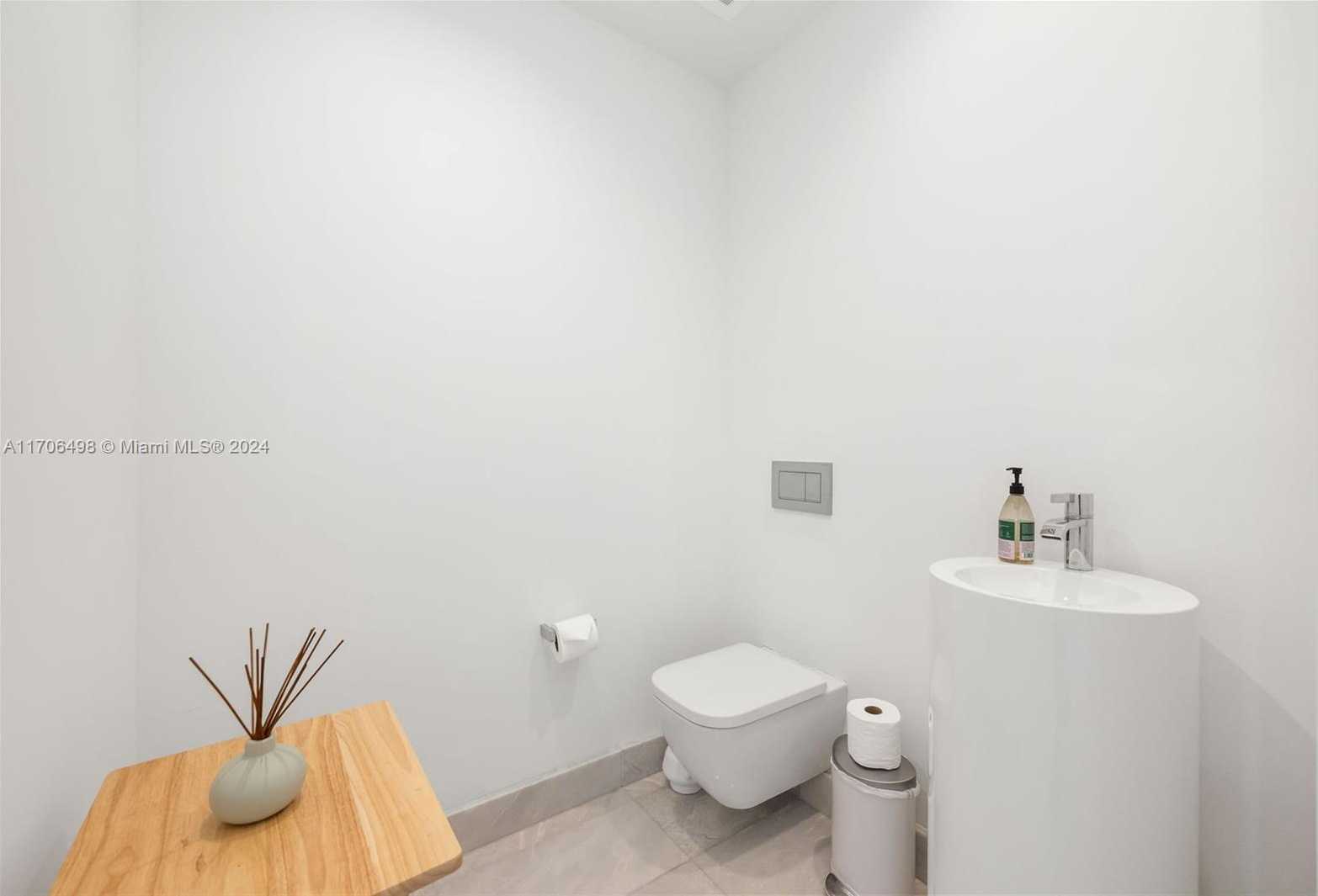 Small Image of 18501 COLLINS AVE #601, Sunny Isles Beach Number 56