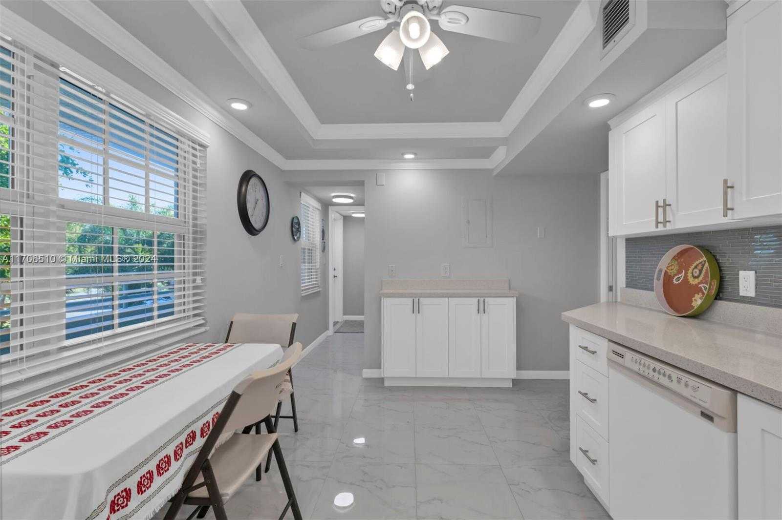 Small Image of 821 CYPRESS BLVD #304, Pompano Beach Number 14
