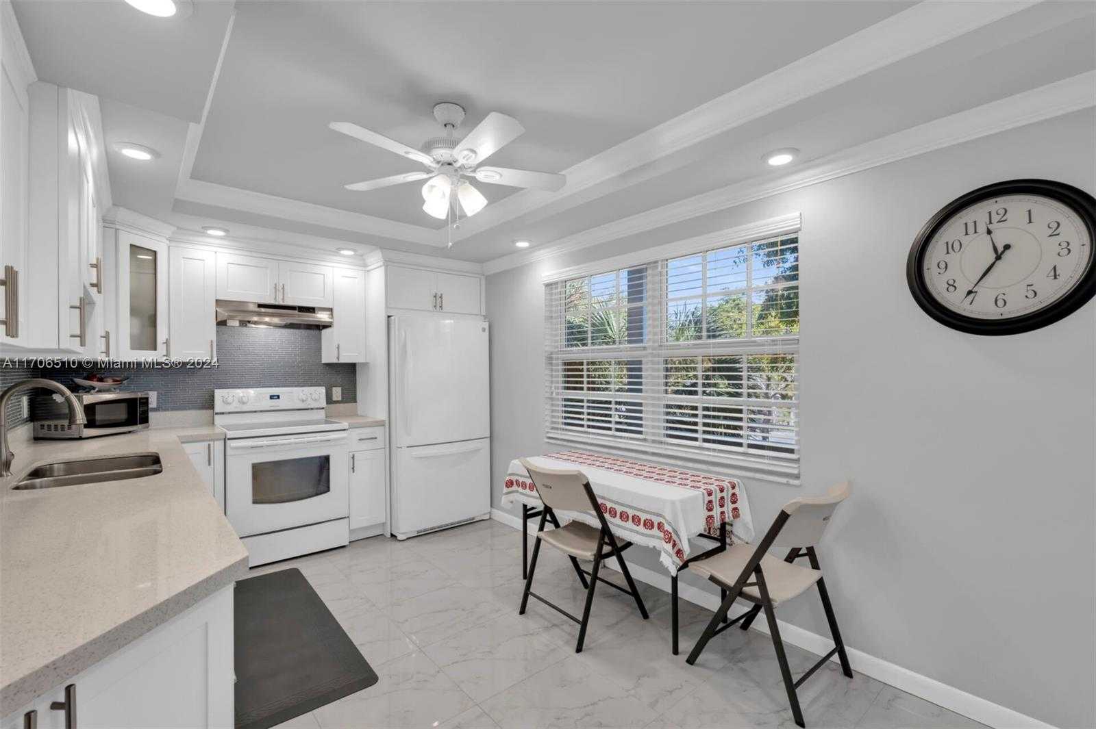 Small Image of 821 CYPRESS BLVD #304, Pompano Beach Number 15