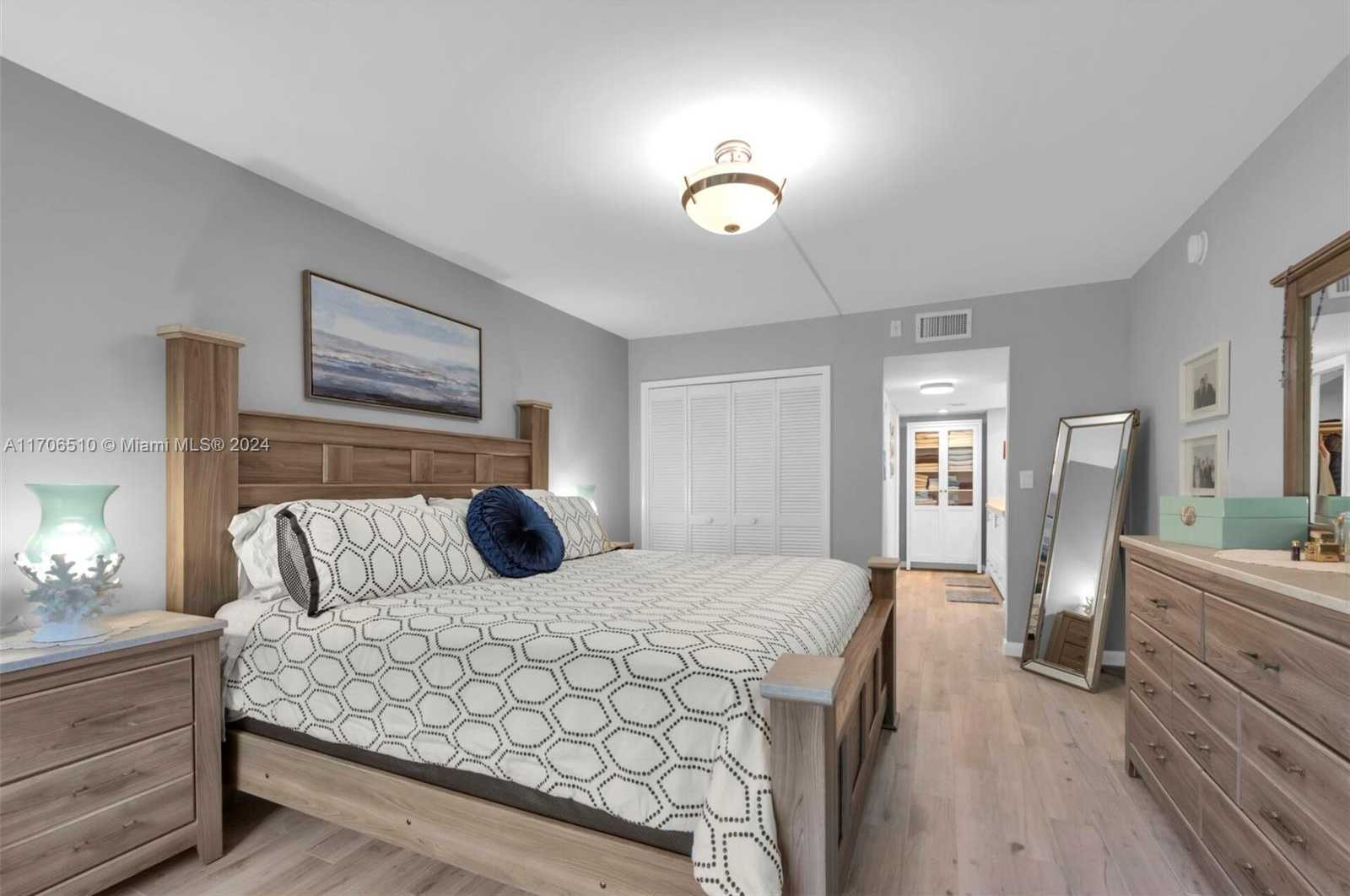 Small Image of 821 CYPRESS BLVD #304, Pompano Beach Number 17