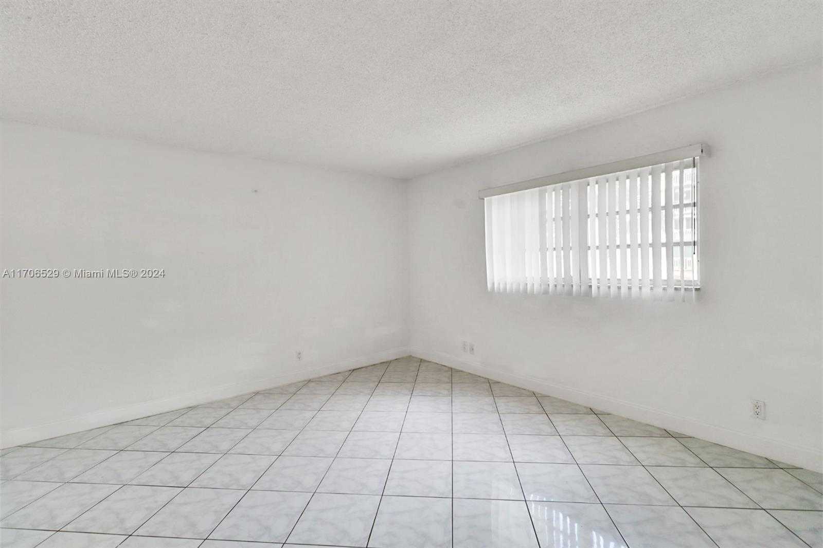 Small Image of 421 NORTH EAST 14TH AVE #203, Hallandale Beach Number 13