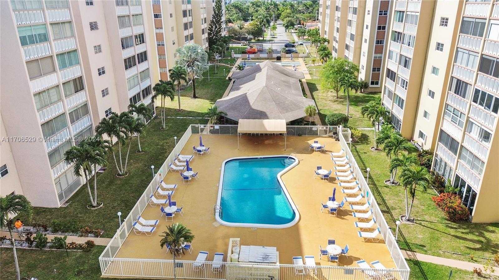 Small Image of 421 NORTH EAST 14TH AVE #203, Hallandale Beach Number 28