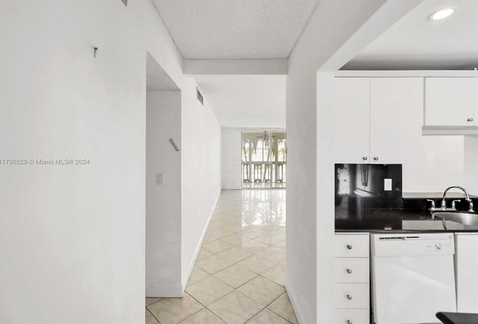 Small Image of 421 NORTH EAST 14TH AVE #203, Hallandale Beach Number 3