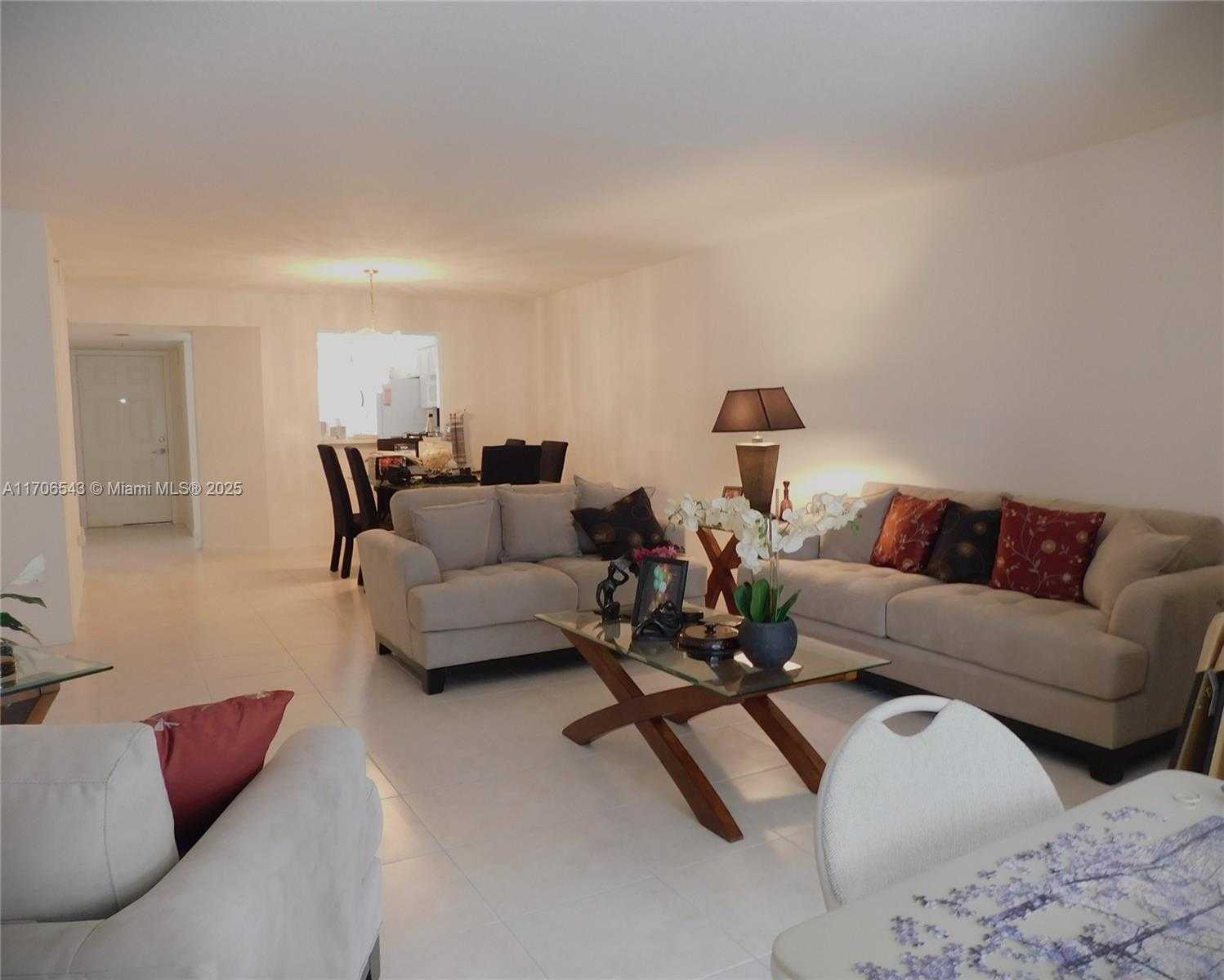 Small Image of 5749 GEMSTONE CT #307, Boynton Beach Number 2