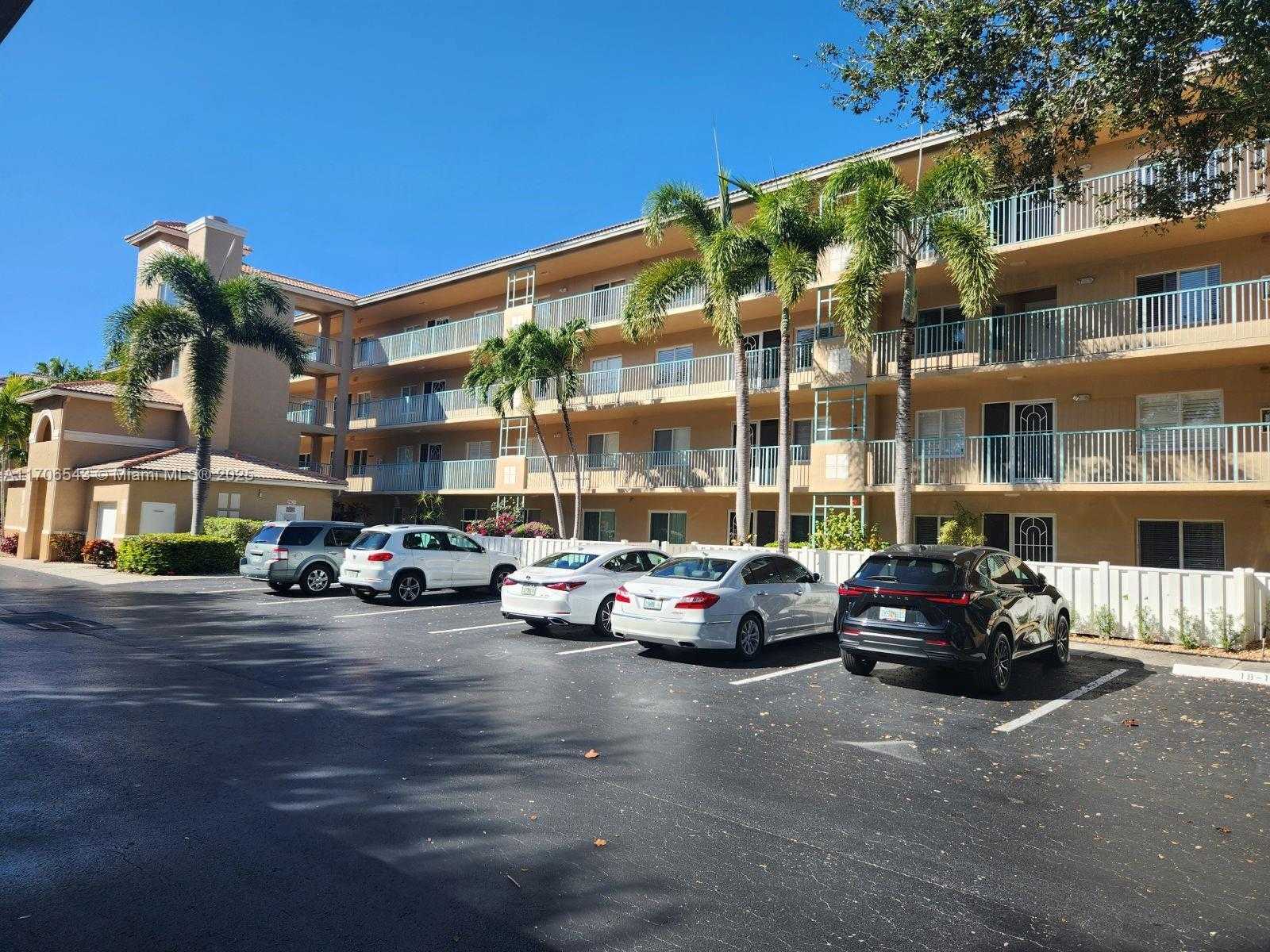 Small Image of 5749 GEMSTONE CT #307, Boynton Beach Number 24