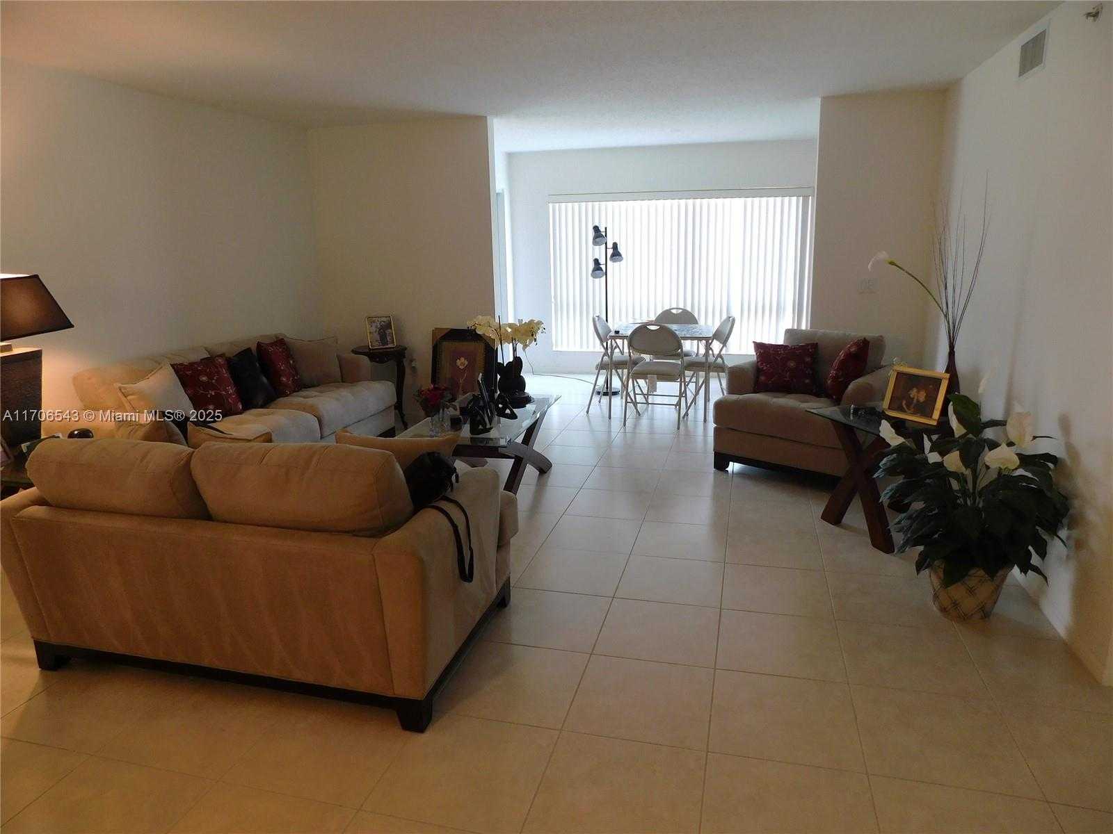 Small Image of 5749 GEMSTONE CT #307, Boynton Beach Number 6