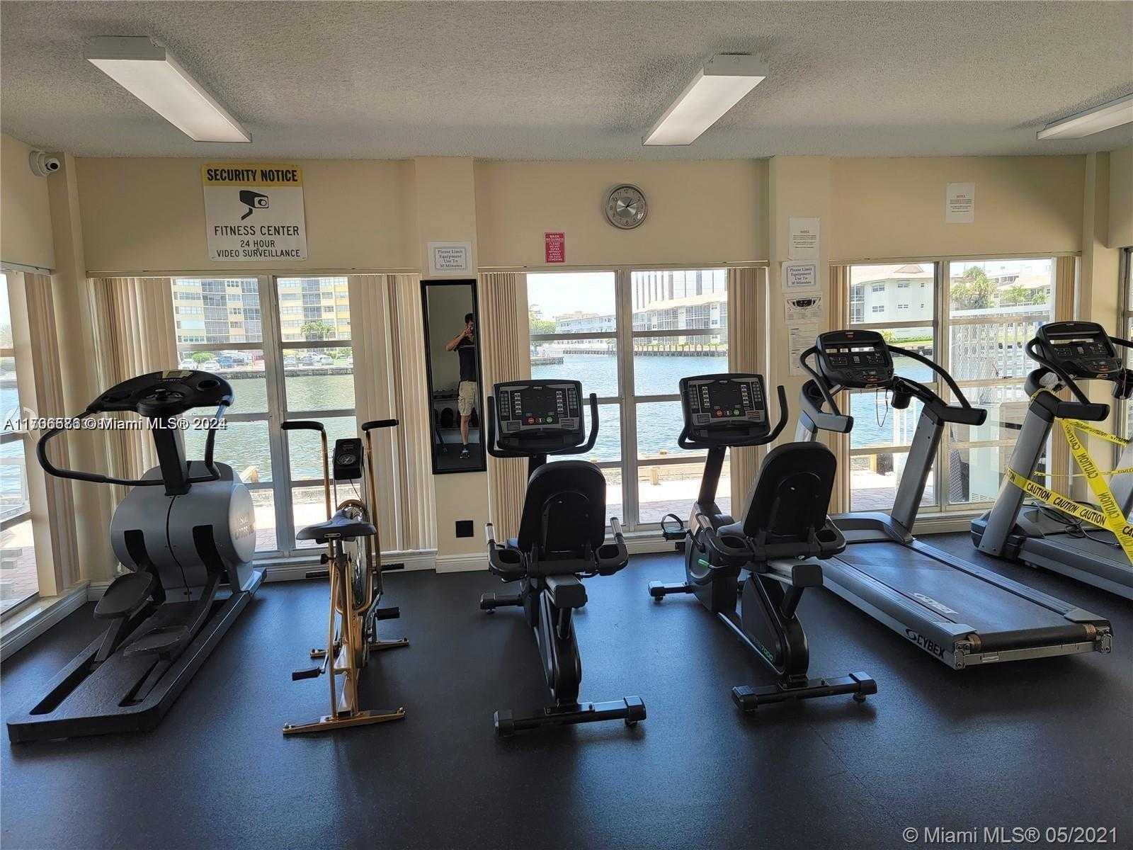 Small Image of 1833 SOUTH OCEAN DR #207, Hallandale Beach Number 10