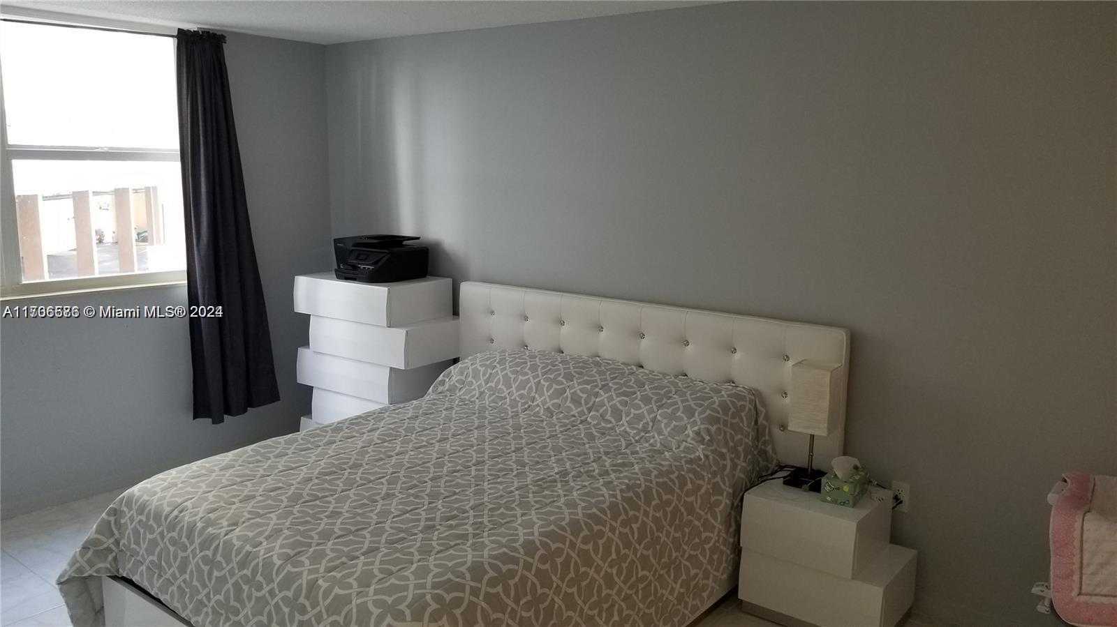Small Image of 1833 SOUTH OCEAN DR #207, Hallandale Beach Number 13