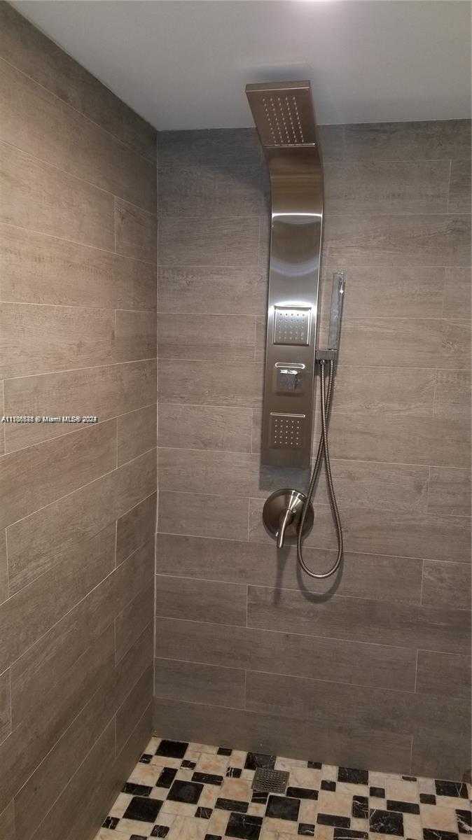 Small Image of 1833 SOUTH OCEAN DR #207, Hallandale Beach Number 2