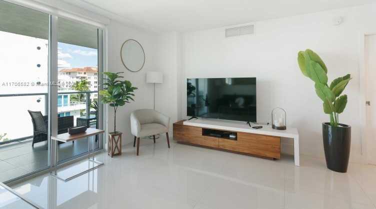 Small Image of 1150 101ST ST #502, Bay Harbor Islands Number 10