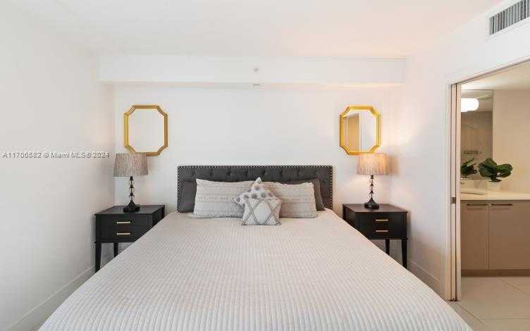 Small Image of 1150 101ST ST #502, Bay Harbor Islands Number 17