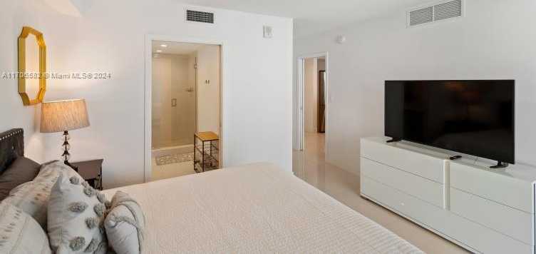 Small Image of 1150 101ST ST #502, Bay Harbor Islands Number 18