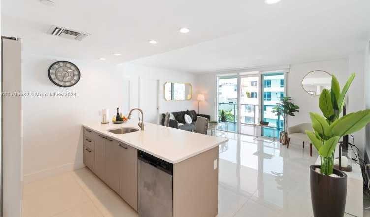 Small Image of 1150 101ST ST #502, Bay Harbor Islands Number 4