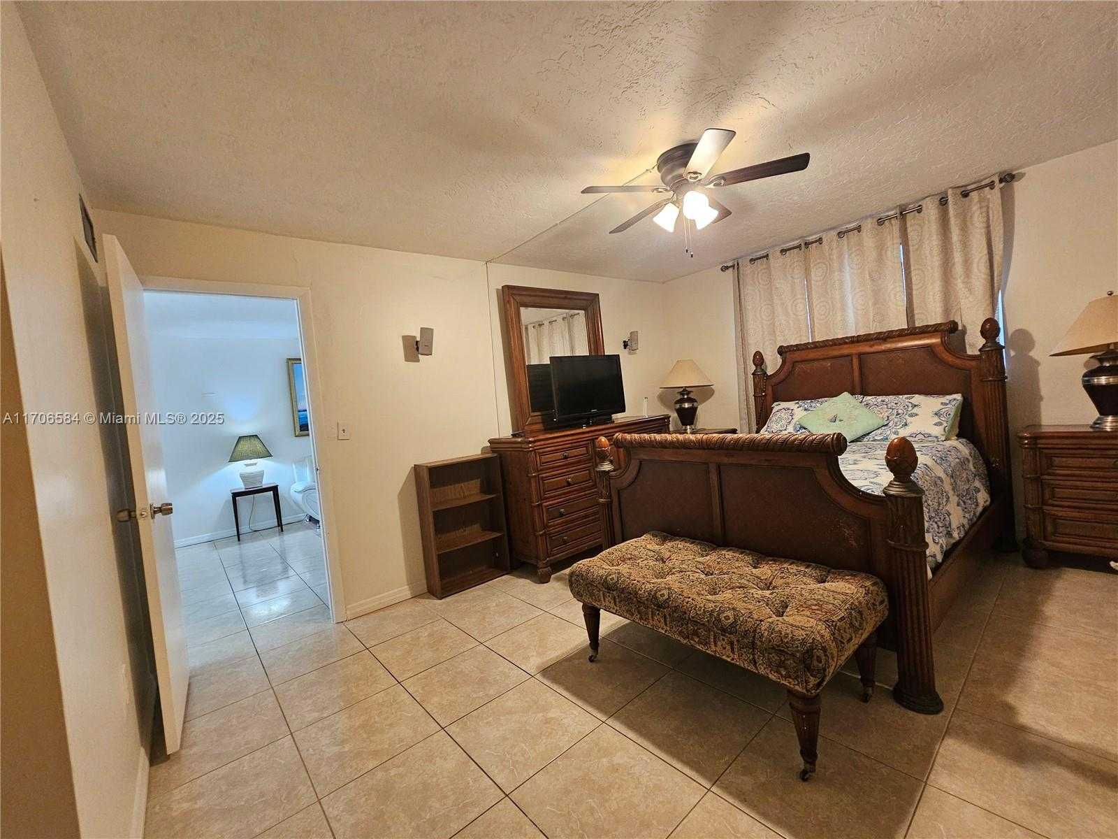 Small Image of 1681 NORTH WEST 70TH AVE #303, Plantation Number 29