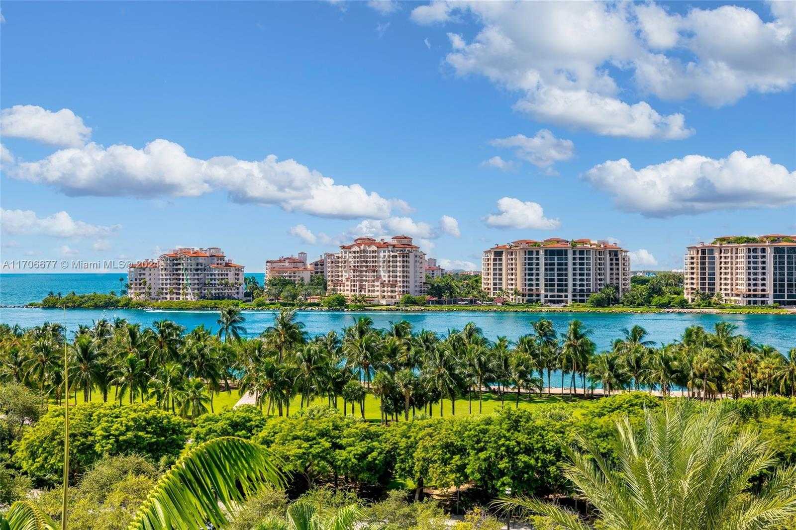 Small Image of 300 SOUTH POINTE DRIVE #801, Miami Beach Number 23
