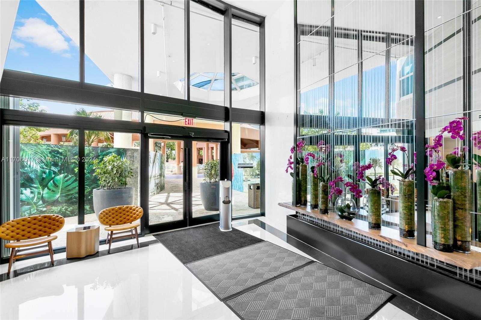 Small Image of 300 SOUTH POINTE DRIVE #801, Miami Beach Number 26