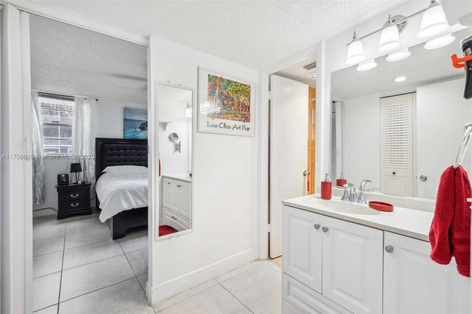 Small Image of 3170 HOLIDAY SPRINGS BLVD #6-108, Margate Number 18
