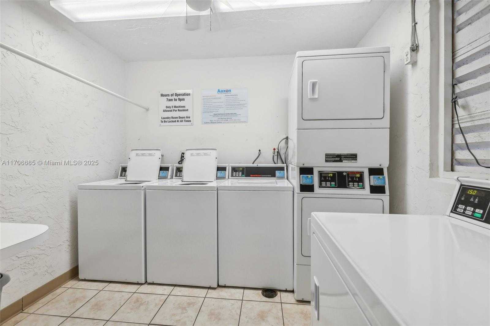 Small Image of 3170 HOLIDAY SPRINGS BLVD #6-108, Margate Number 25