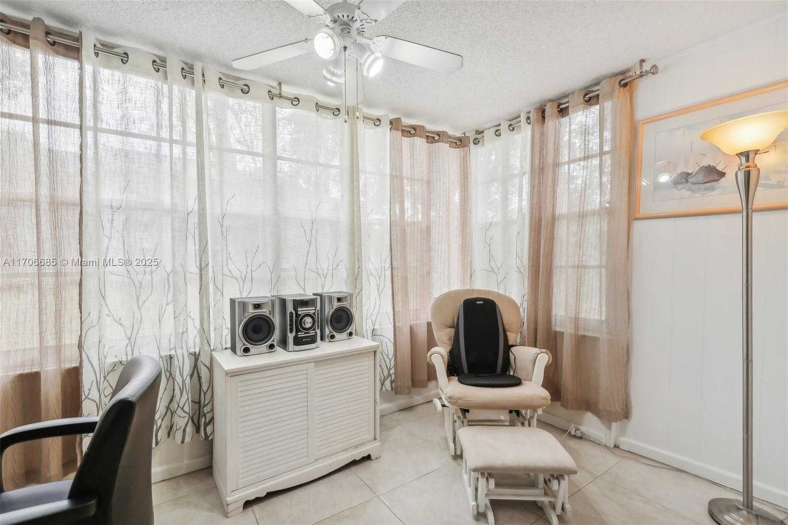 Small Image of 3170 HOLIDAY SPRINGS BLVD #6-108, Margate Number 6