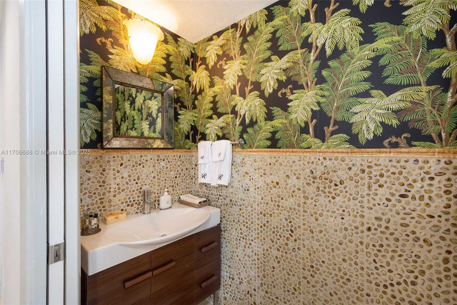 Small Image of 18671 COLLINS AVE #3101, Sunny Isles Beach Number 26