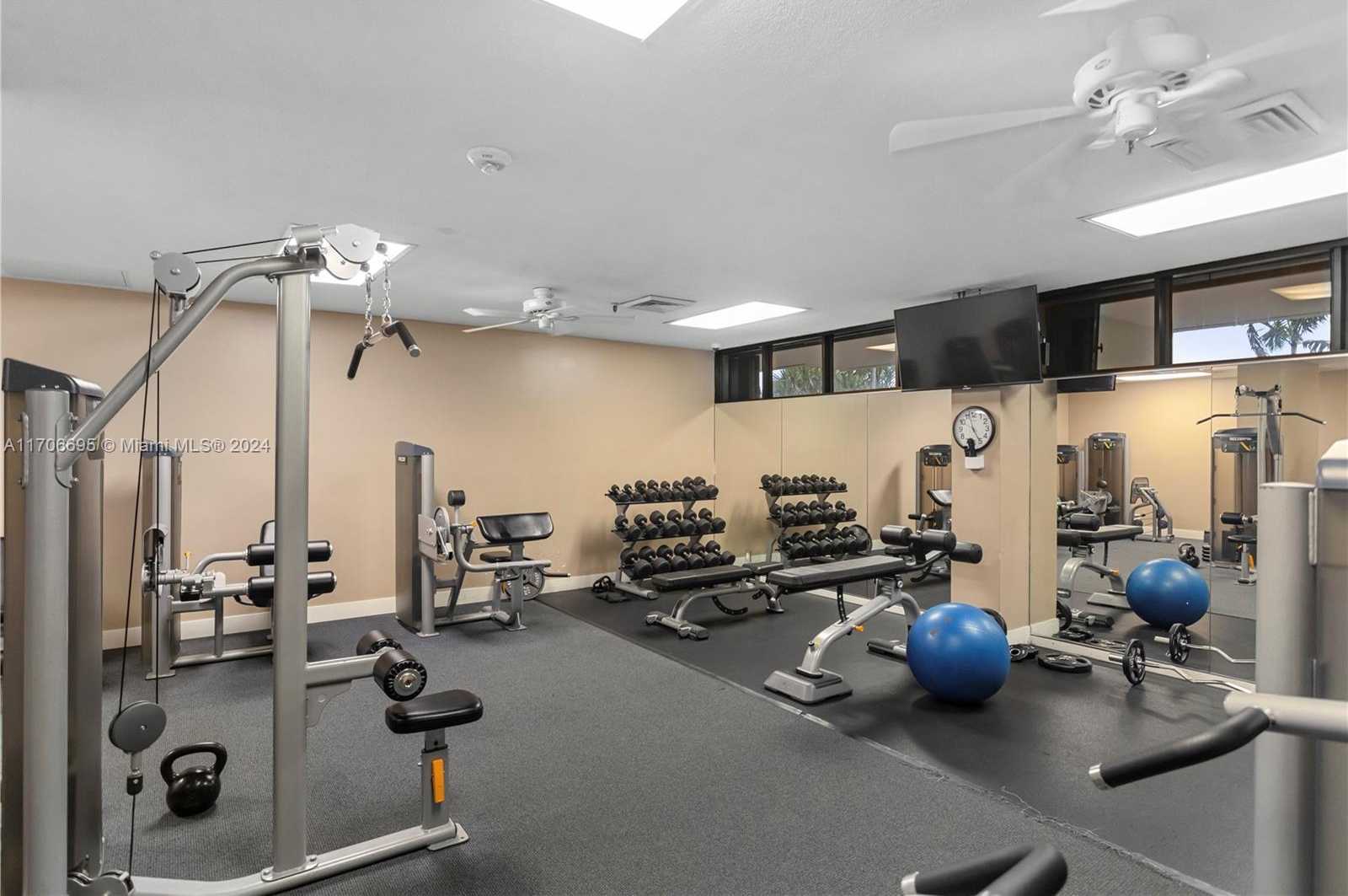 Small Image of 520 BRICKELL KEY DR #A513, Miami Number 25
