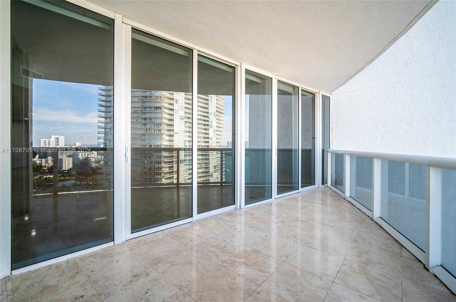 Small Image of 400 ALTON RD #2309, Miami Beach Number 9