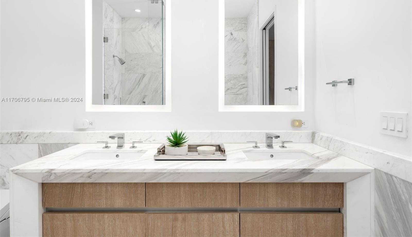Small Image of 2811 SOUTH BAYSHORE DR #20BC, Miami Number 10