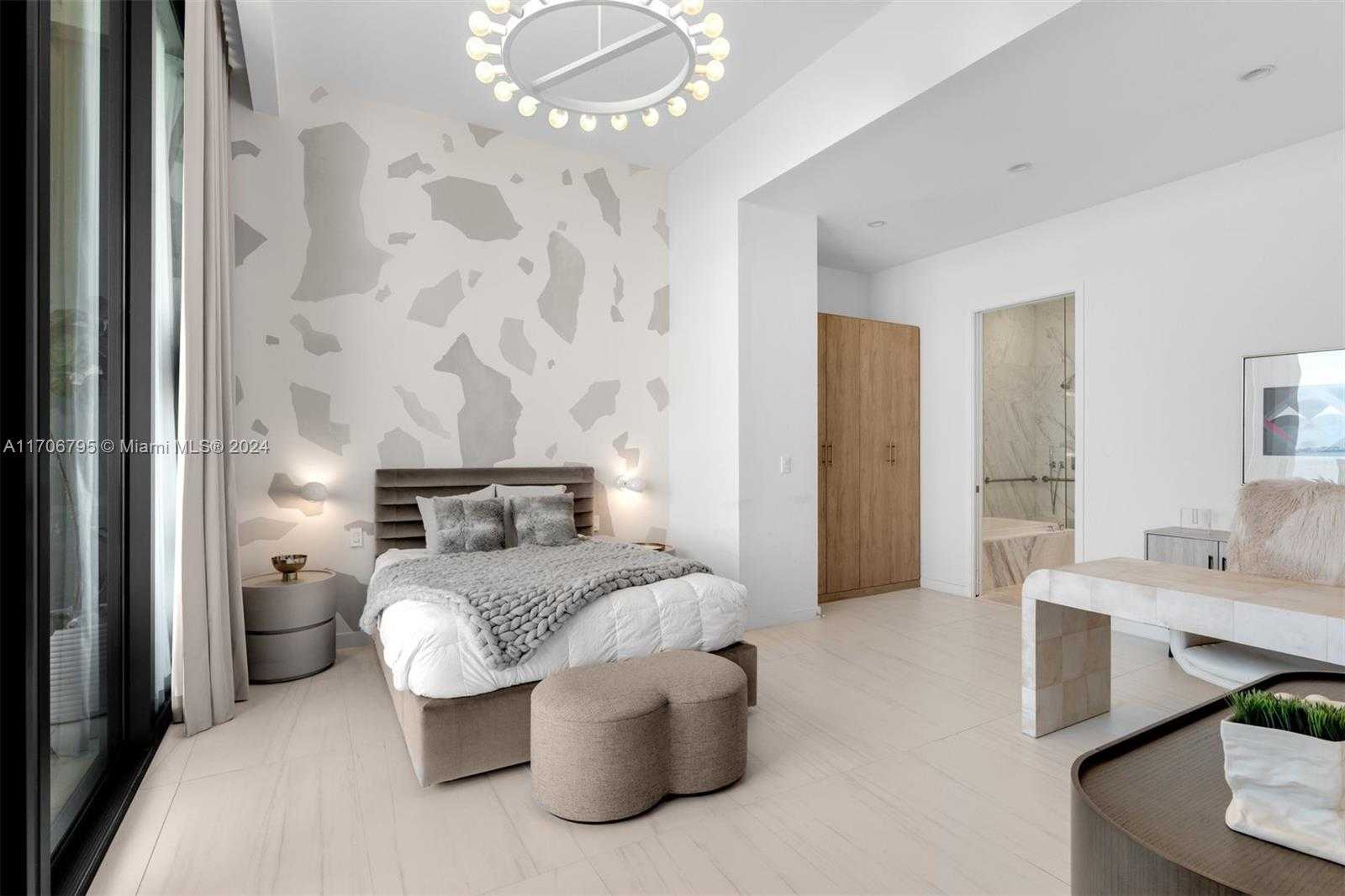 Small Image of 2811 SOUTH BAYSHORE DR #20BC, Miami Number 21