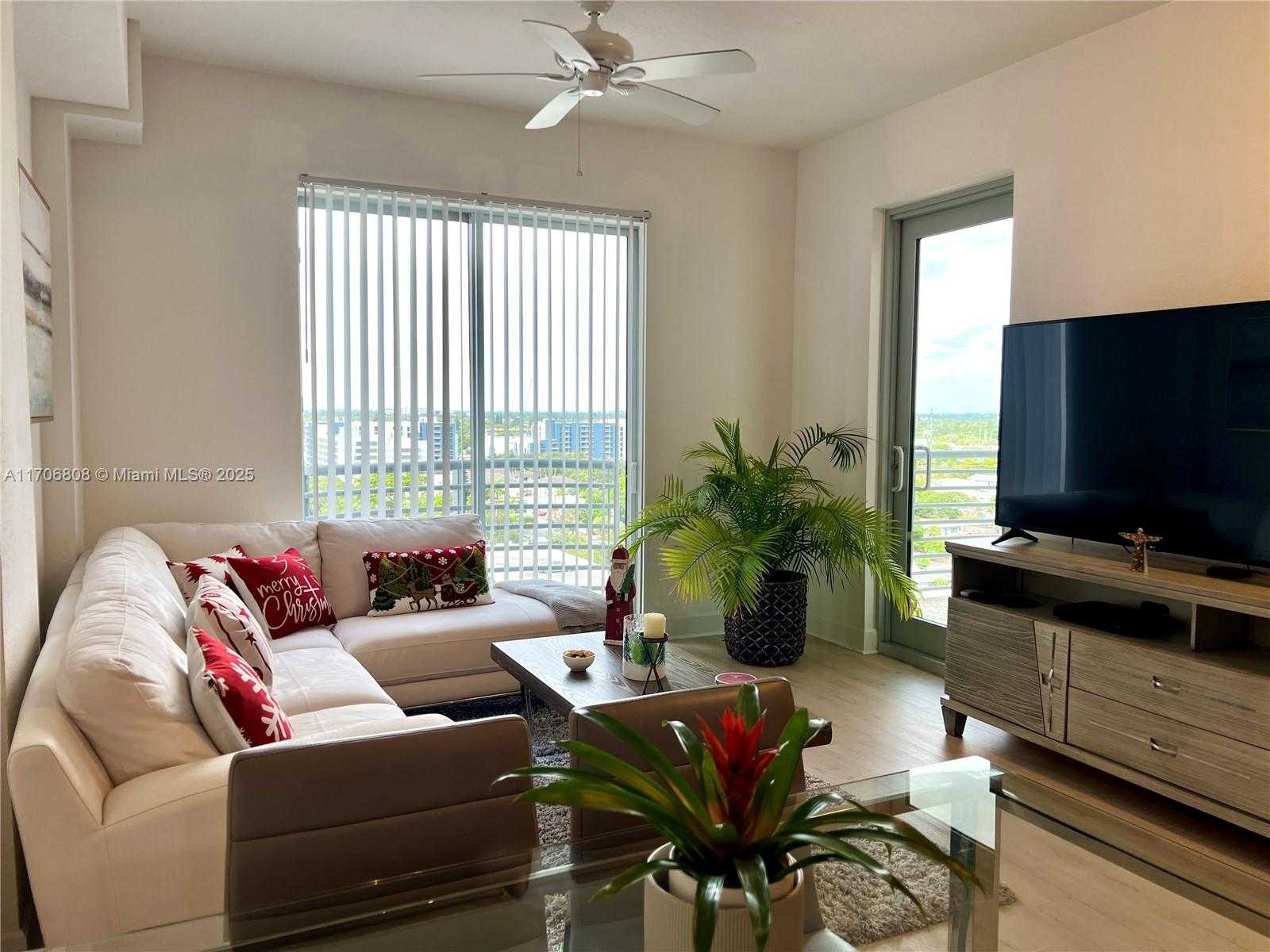 Small Image of 1830 RADIUS DR #1203, Hollywood Number 2